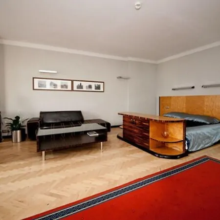 Monopol Hotel 5*